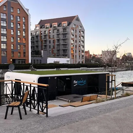 Apartament Dom Na Wodzie - Flohotel *