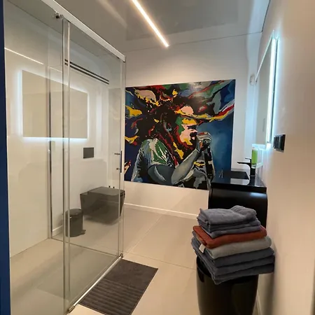 Dom Na Wodzie - Flohotel Apartament *