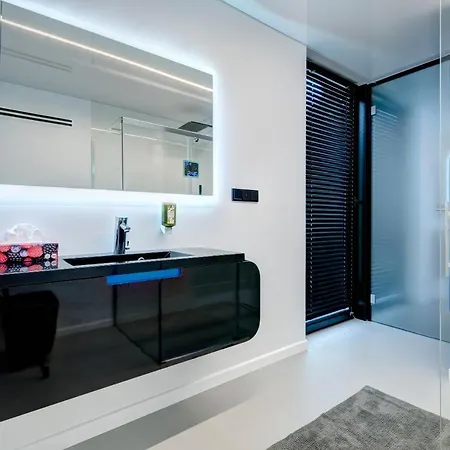 Dom Na Wodzie - Flohotel * Gdańsk